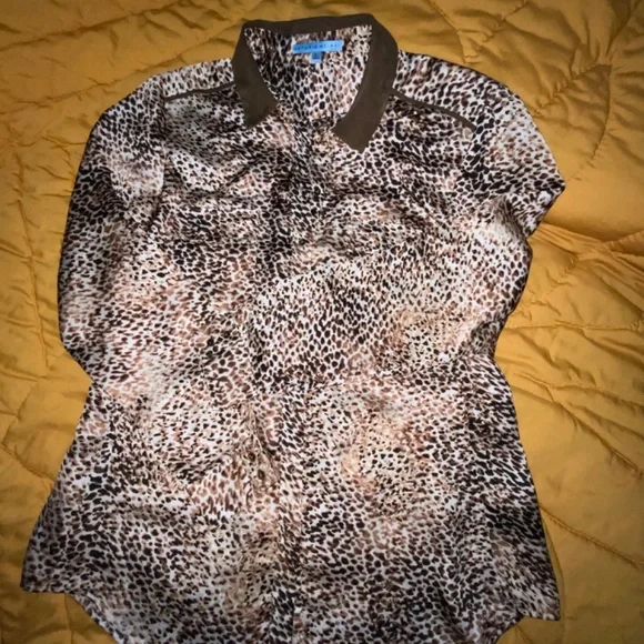 Animal Print Blouse - Picture 5 of 6